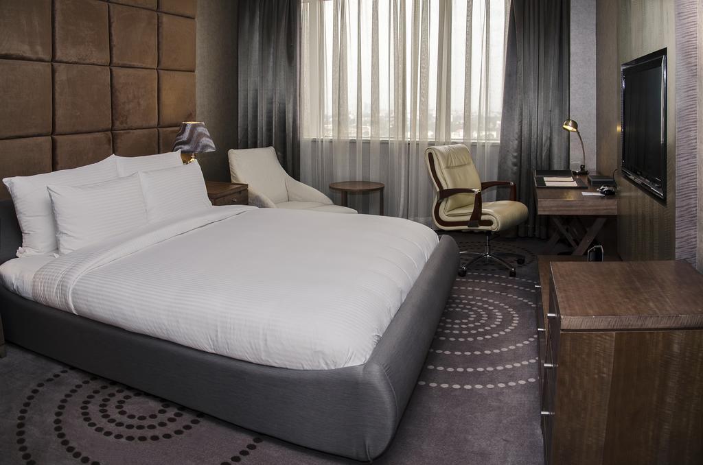 Fleuve Congo Hotel By Blazon Hotels 킨샤사 외부 사진
